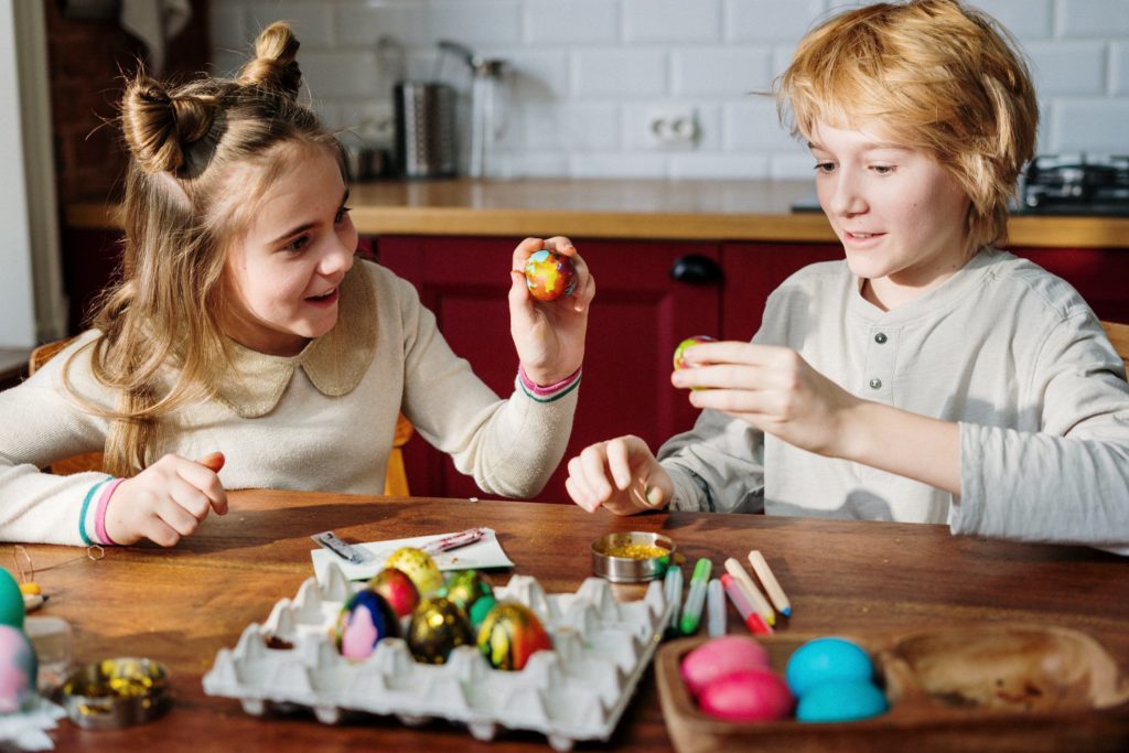 Simple Easter holiday activities